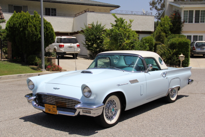 1957 FORD THUNDERBIRD CONVERTIBLE