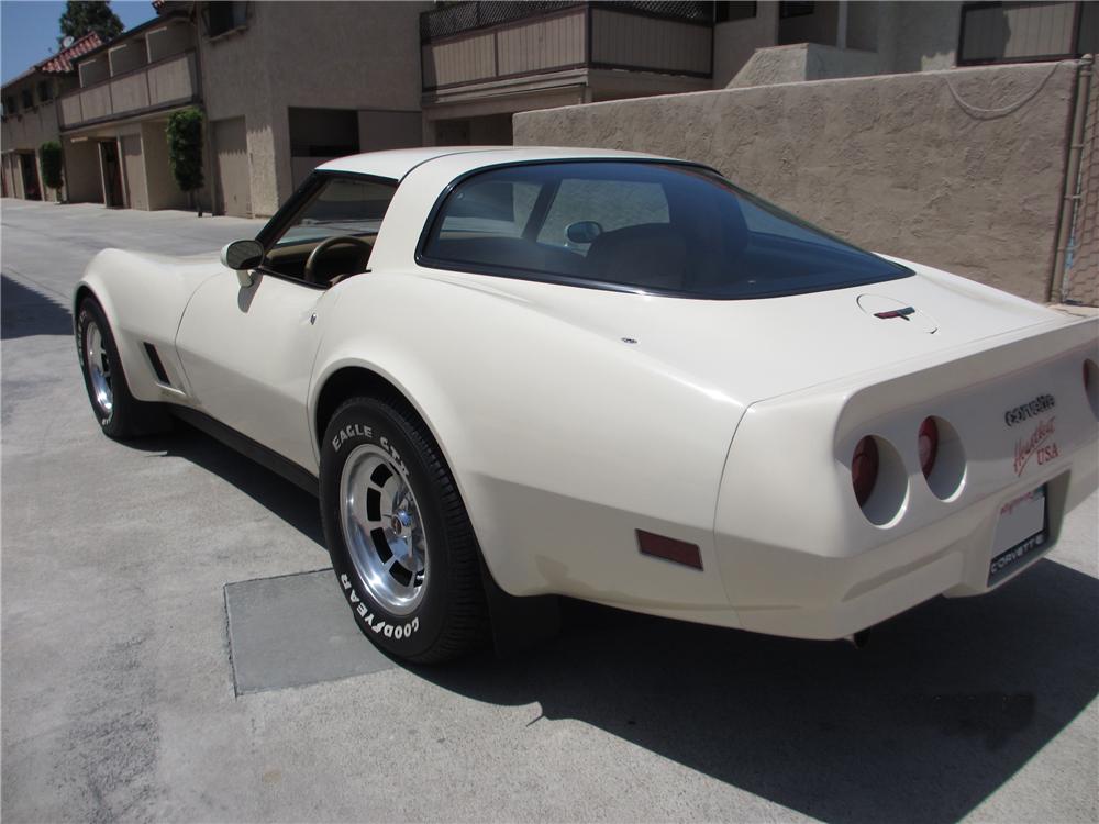 1981 CHEVROLET CORVETTE 2 DOOR COUPE