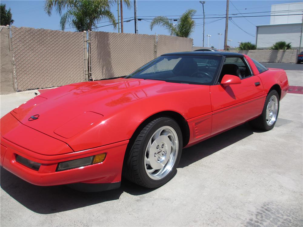 1996 CHEVROLET CORVETTE 2 DOOR COUPE