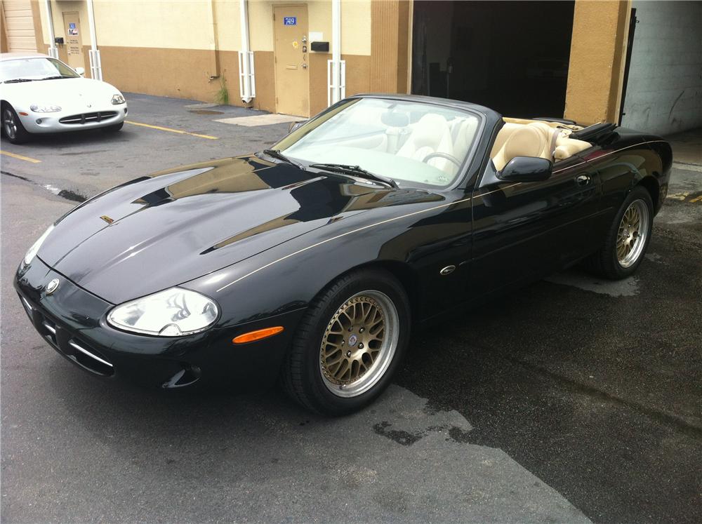 1999 JAGUAR XK8 CONVERTIBLE