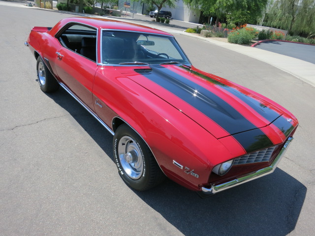 1969 CHEVROLET CAMARO CUSTOM 2 DOOR COUPE