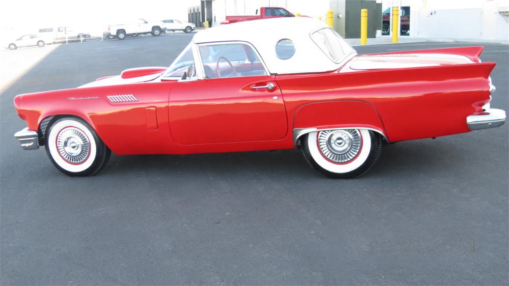 1957 FORD THUNDERBIRD CONVERTIBLE