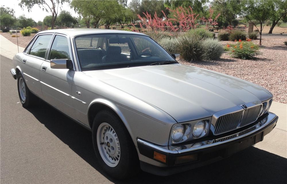 1988 JAGUAR XJ 6 4 DOOR SEDAN