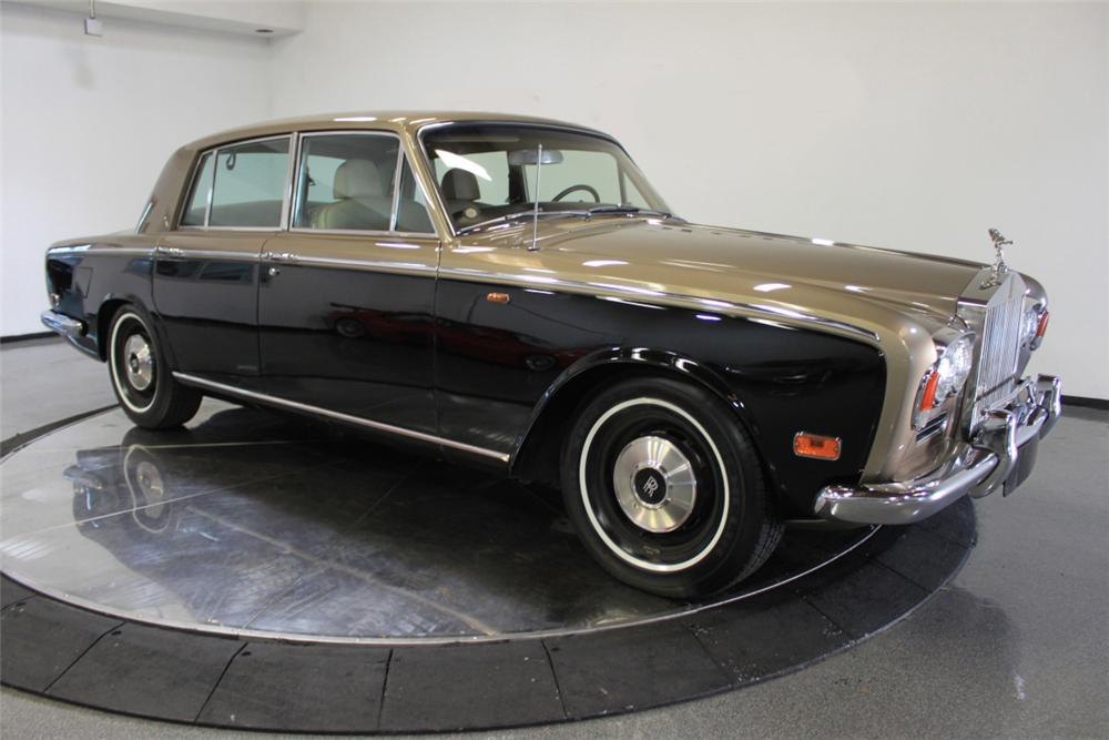 1971 ROLLS-ROYCE SILVER SHADOW 4 DOOR SEDAN