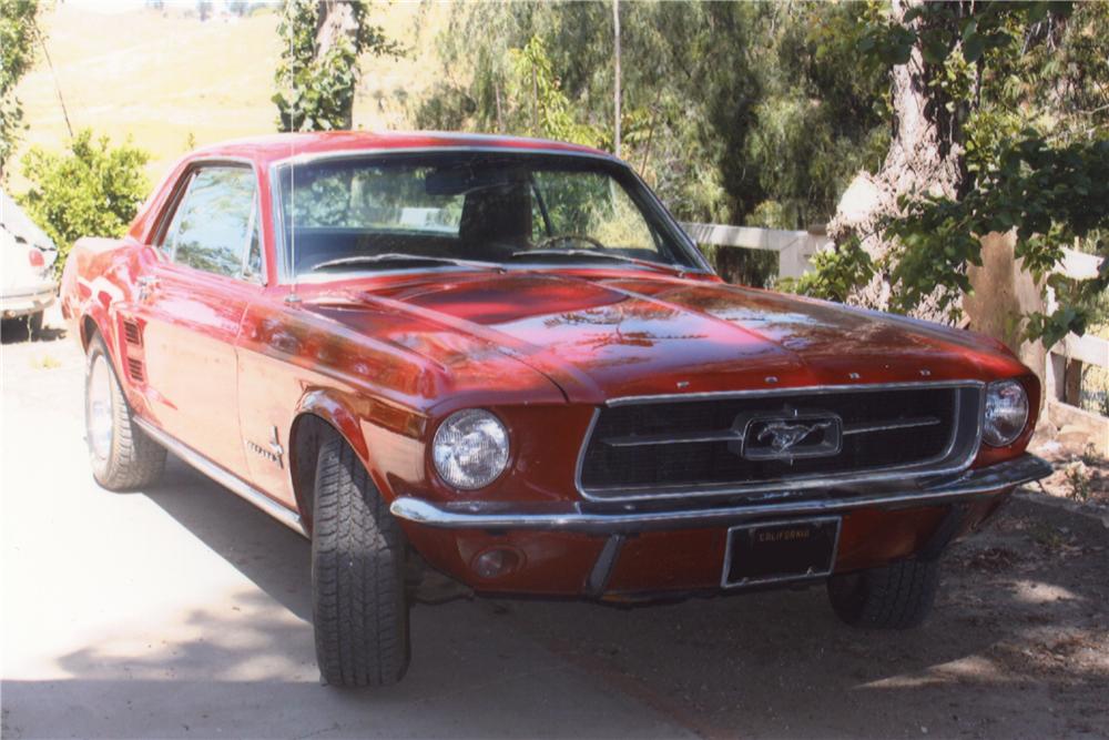 1967 FORD MUSTANG 2 DOOR HARDTOP