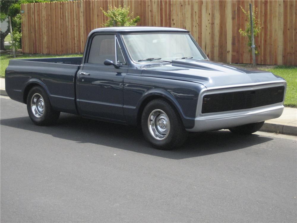 1967 CHEVROLET C-10 CUSTOM PICKUP