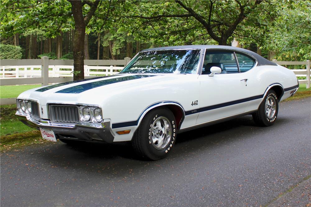 1970 OLDSMOBILE CUTLASS 2 DOOR CUSTOM COUPE