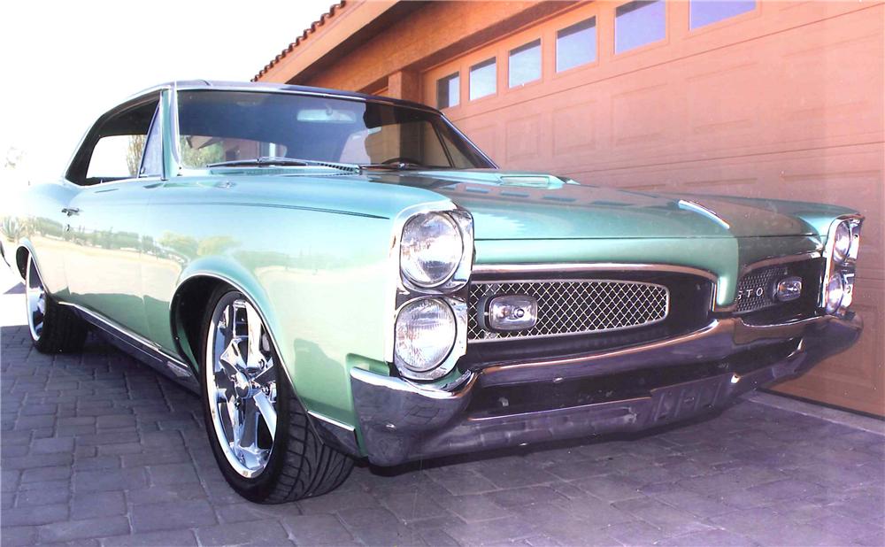 1967 PONTIAC GTO 2 DOOR CUSTOM HARDTOP