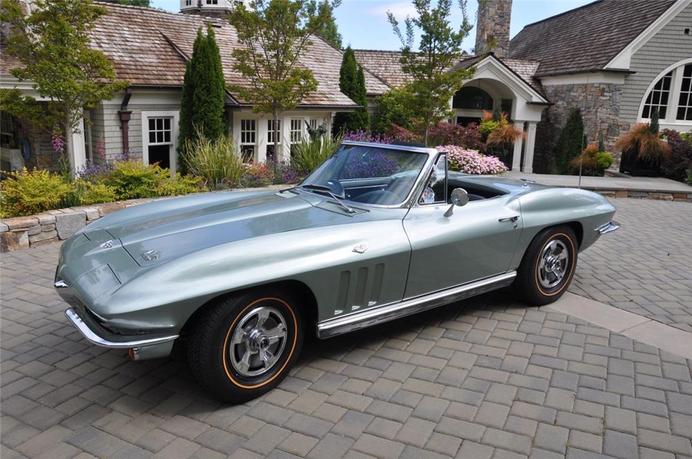 1966 CHEVROLET CORVETTE ROADSTER