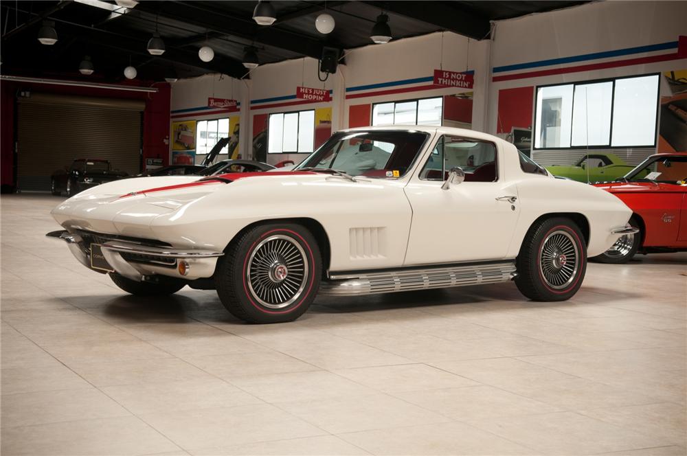 1967 CHEVROLET CORVETTE COUPE