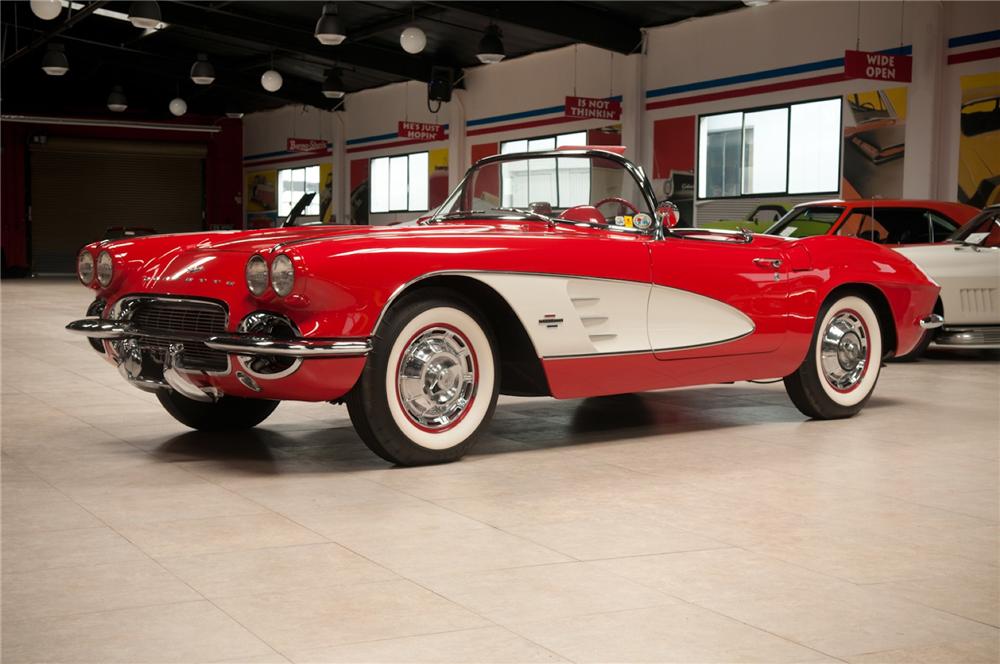 1961 CHEVROLET CORVETTE CONVERTIBLE