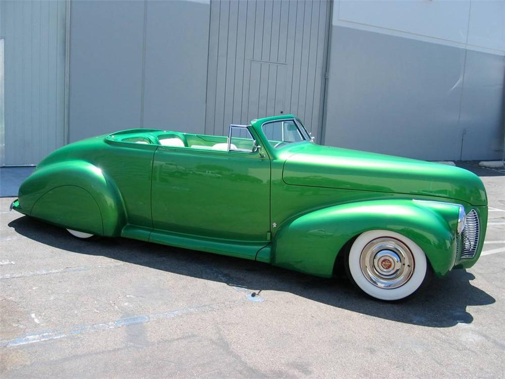 1940 PONTIAC CUSTOM CONVERTIBLE