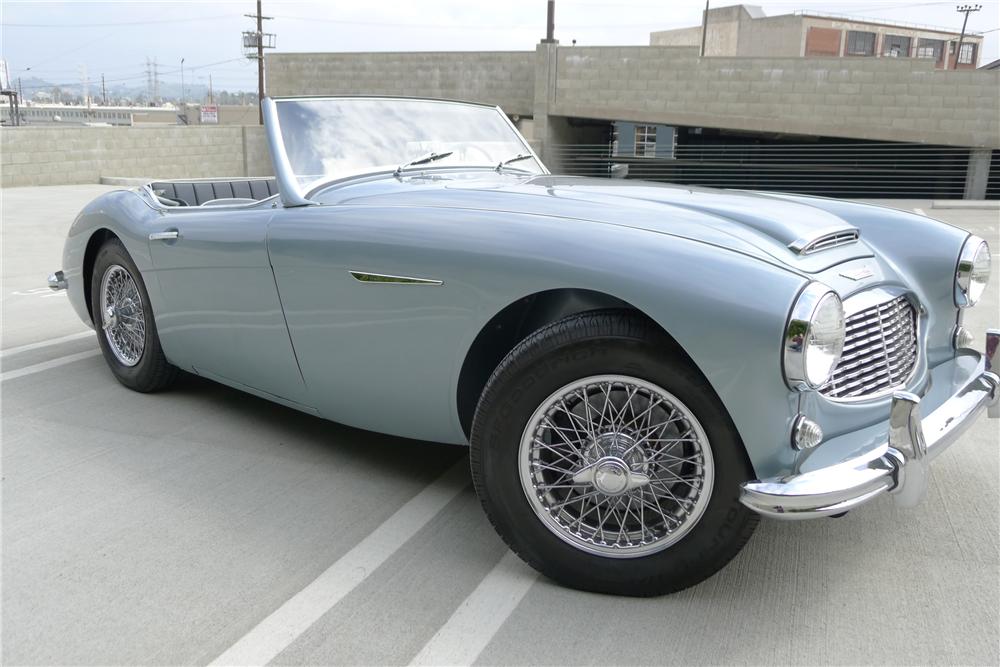 1961 AUSTIN-HEALEY 3000 BT7 ROADSTER