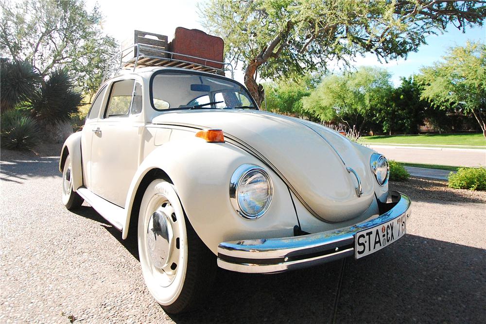 1971 VOLKSWAGEN SUPER BEETLE 2 DOOR