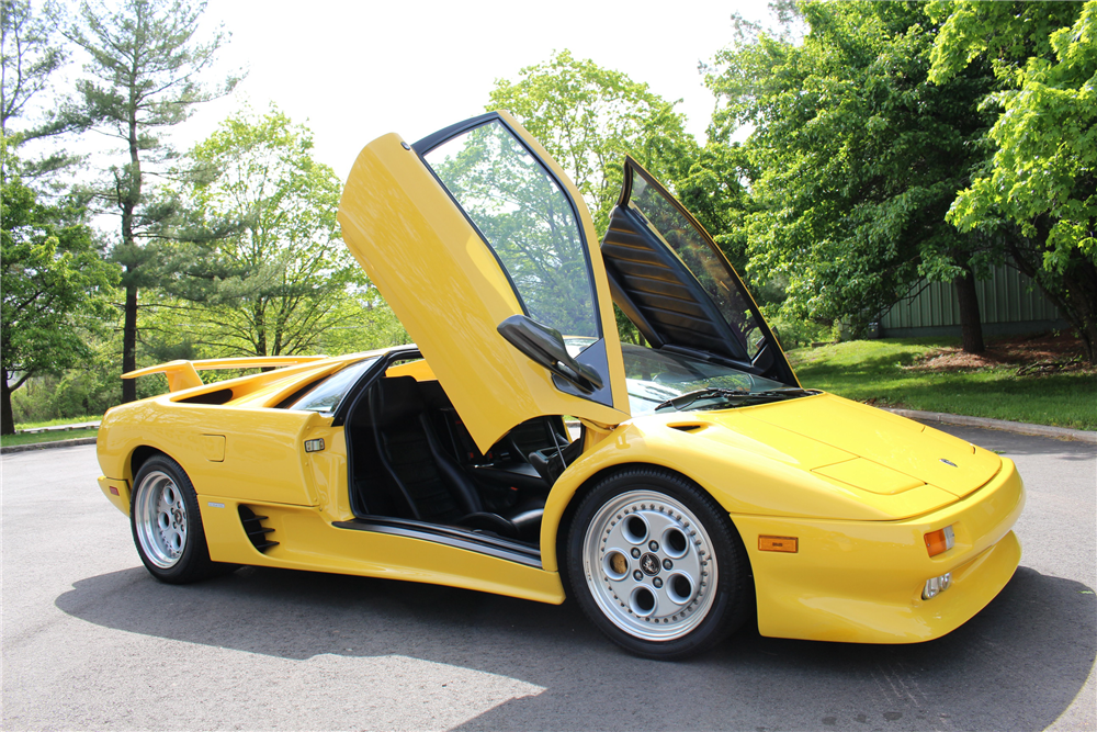 1991 LAMBORGHINI DIABLO 