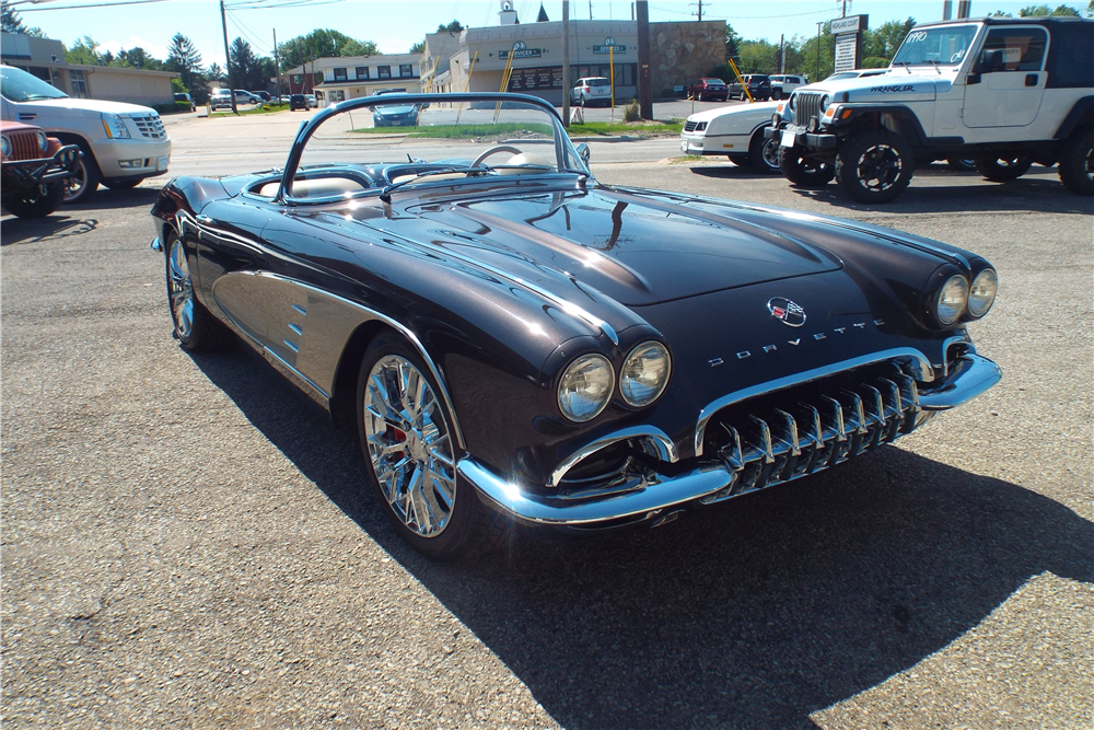 1962 CHEVROLET CORVETTE CUSTOM CONVERTIBLE