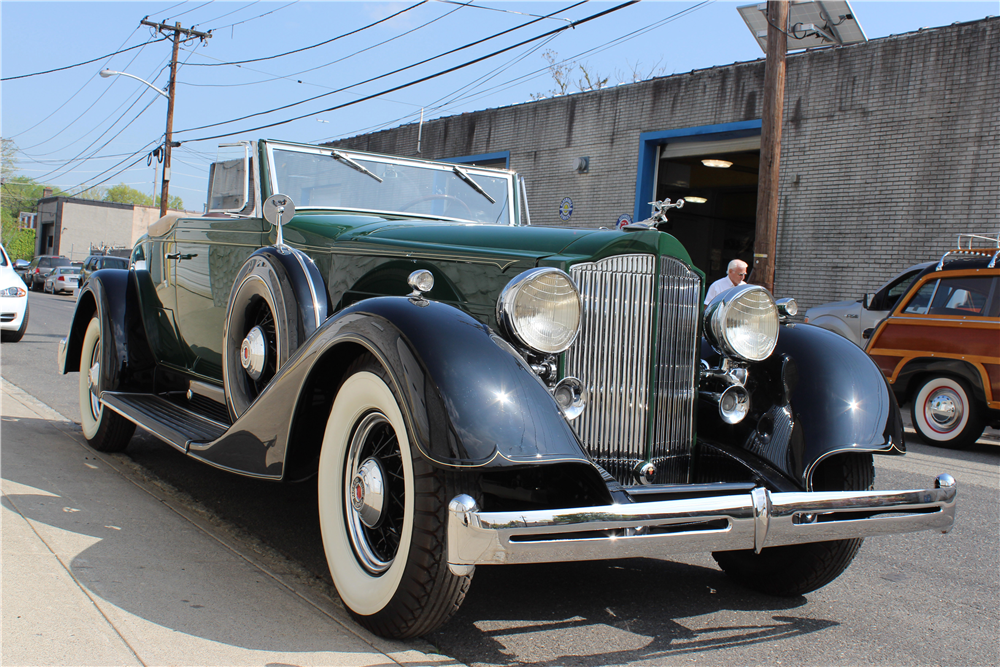 1934 PACKARD 1104 SUPER 8 ROADSTER