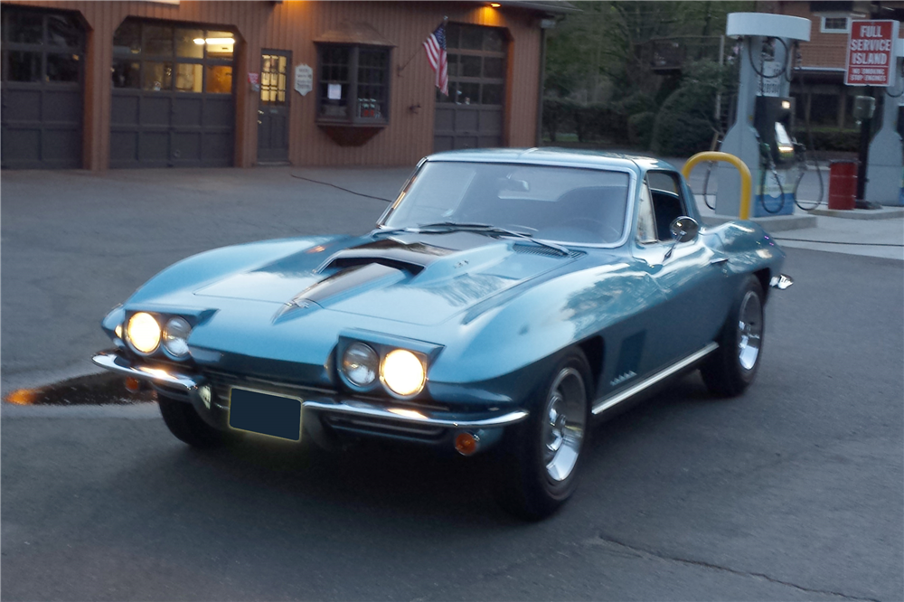 1967 CHEVROLET CORVETTE 427/435