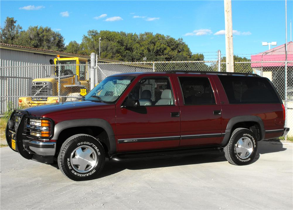 1999 CHEVROLET SUBURBAN 