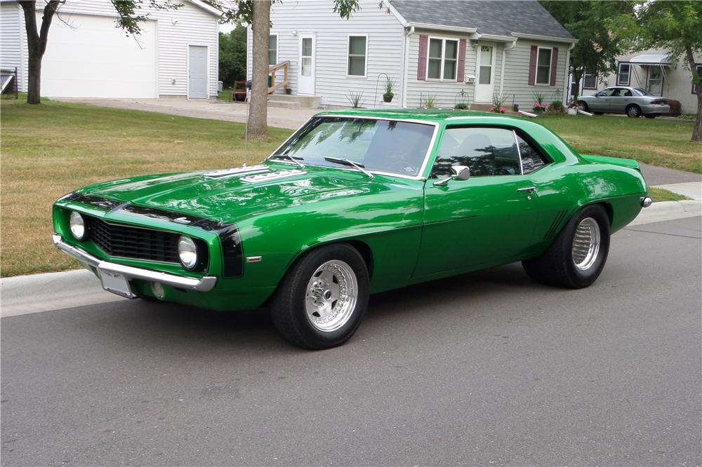 1969 CHEVROLET CAMARO CUSTOM 2 DOOR COUPE