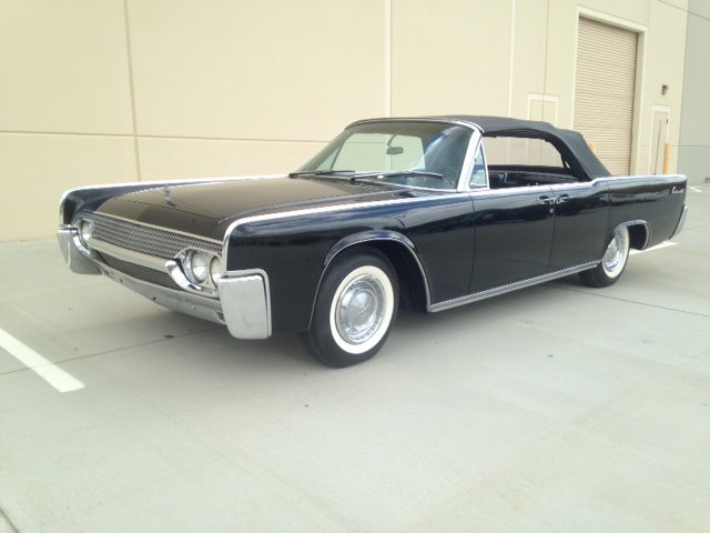 1961 LINCOLN CONTINENTAL 4 DOOR CONVERTIBLE