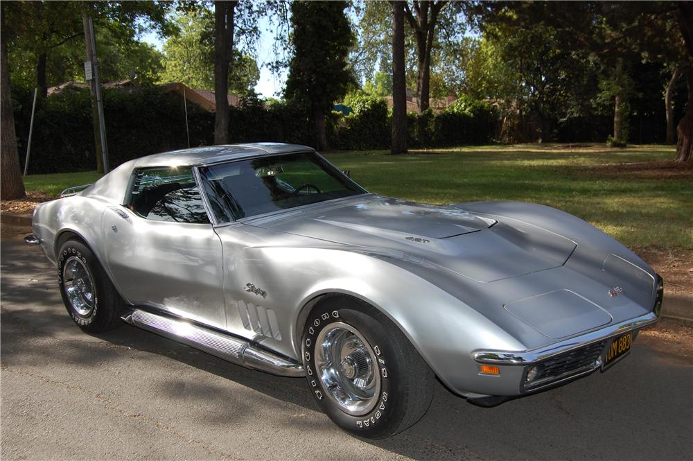 1969 CHEVROLET CORVETTE 2 DOOR COUPE