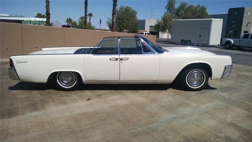 1961 LINCOLN CONTINENTAL CONVERTIBLE