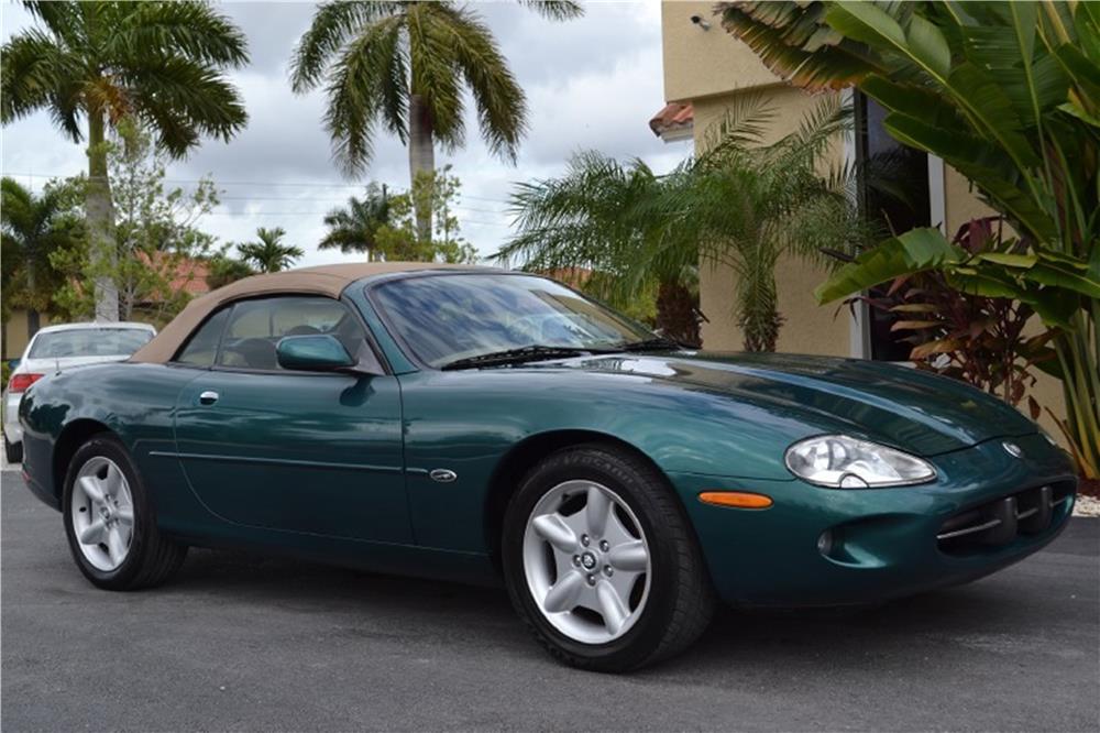 1997 JAGUAR XK8 CONVERTIBLE