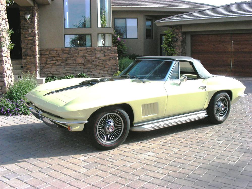 1967 CHEVROLET CORVETTE CONVERTIBLE