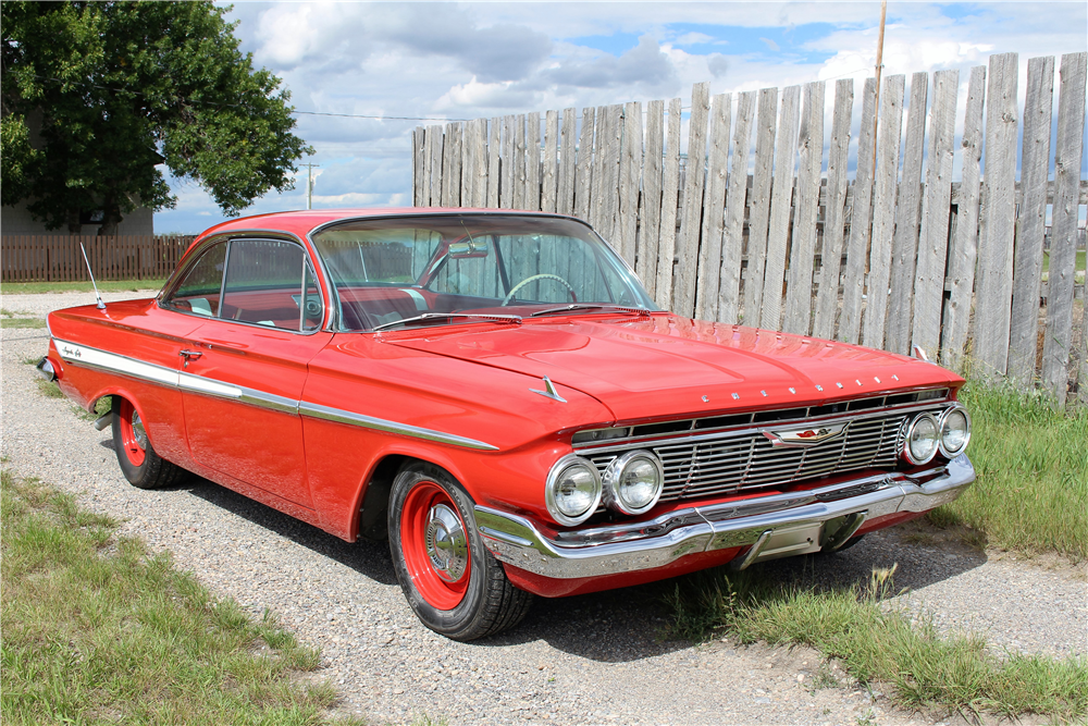 1961 CHEVROLET IMPALA