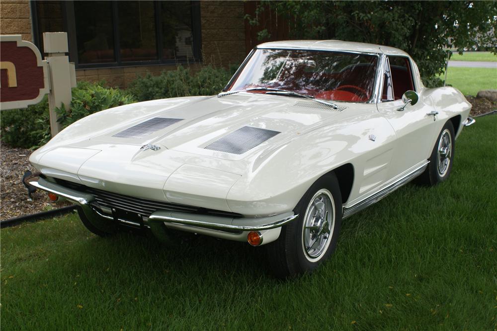 1963 CHEVROLET CORVETTE COUPE