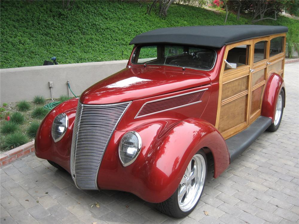 1937 FORD CUSTOM WOODY WAGON