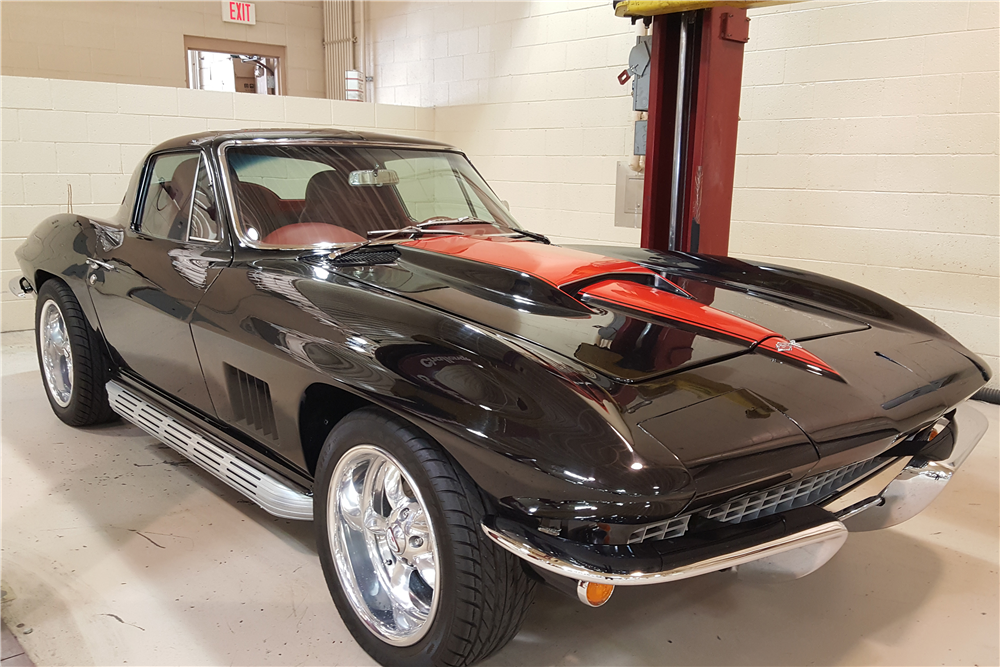 1967 CHEVROLET CORVETTE CUSTOM COUPE