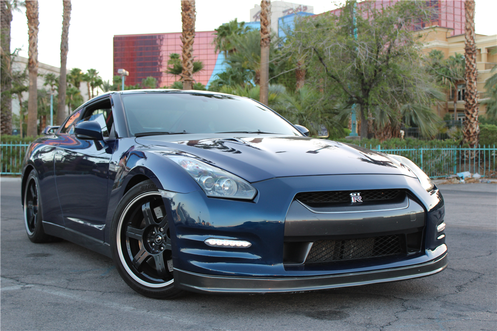 2013 NISSAN GTR BLACK EDITION