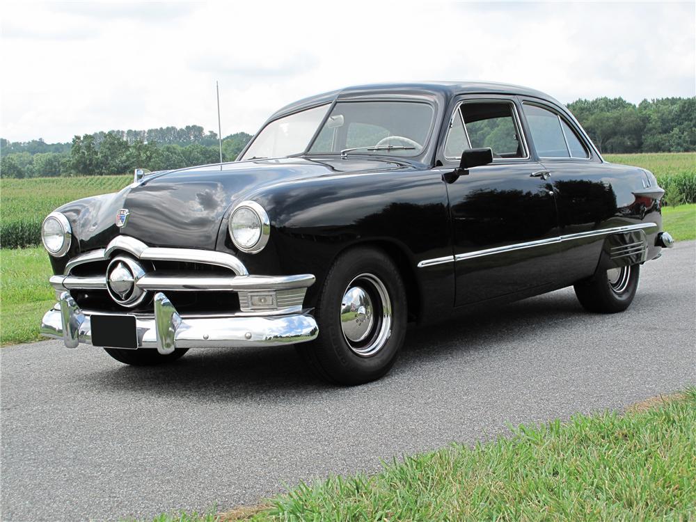 1950 FORD CUSTOM 2 DOOR SEDAN