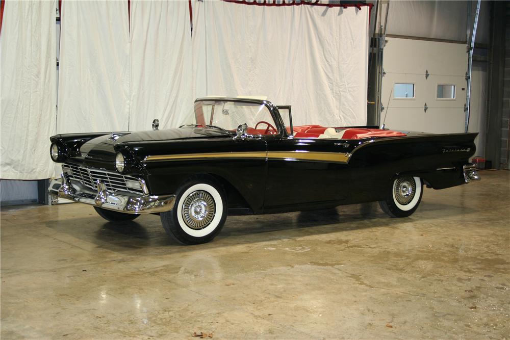 1957 FORD FAIRLANE 500 CONVERTIBLE