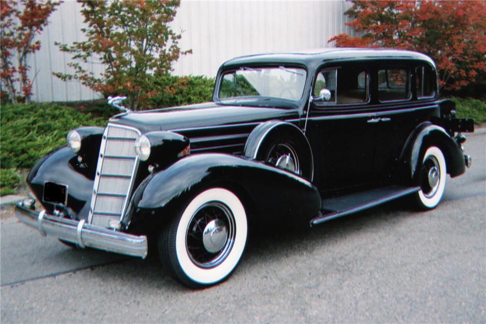 1935 CADILLAC SERIES 10 4 DOOR SEDAN