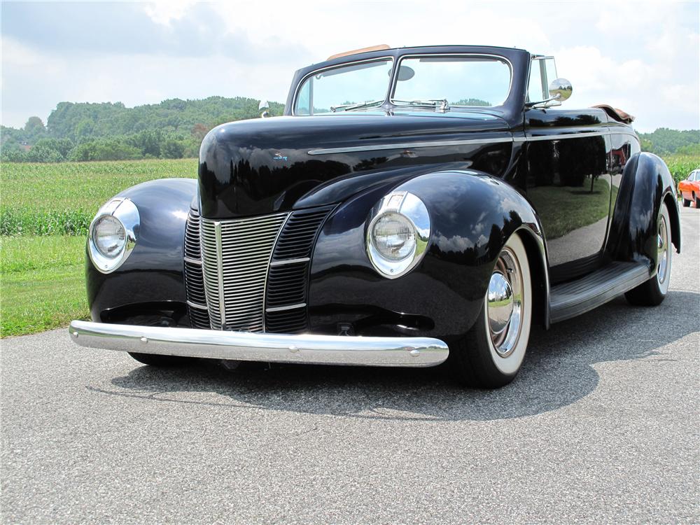 1940 FORD CUSTOM 2 DOOR CONVERTIBLE