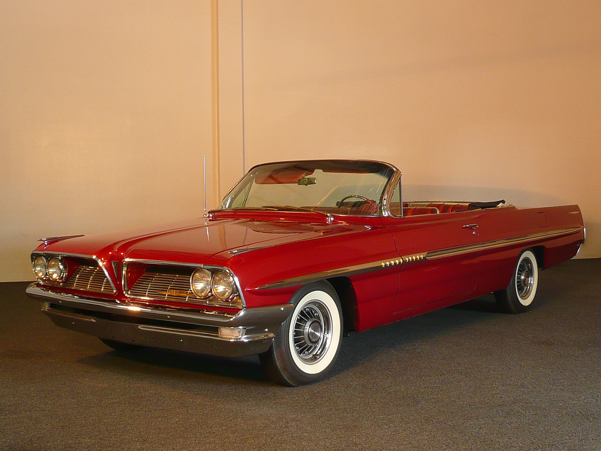 1961 PONTIAC BONNEVILLE CONVERTIBLE