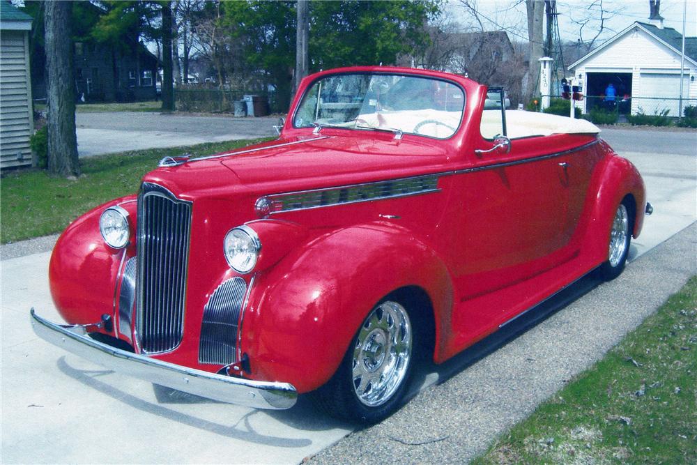 1940 PACKARD 110 CUSTOM CONVERTIBLE