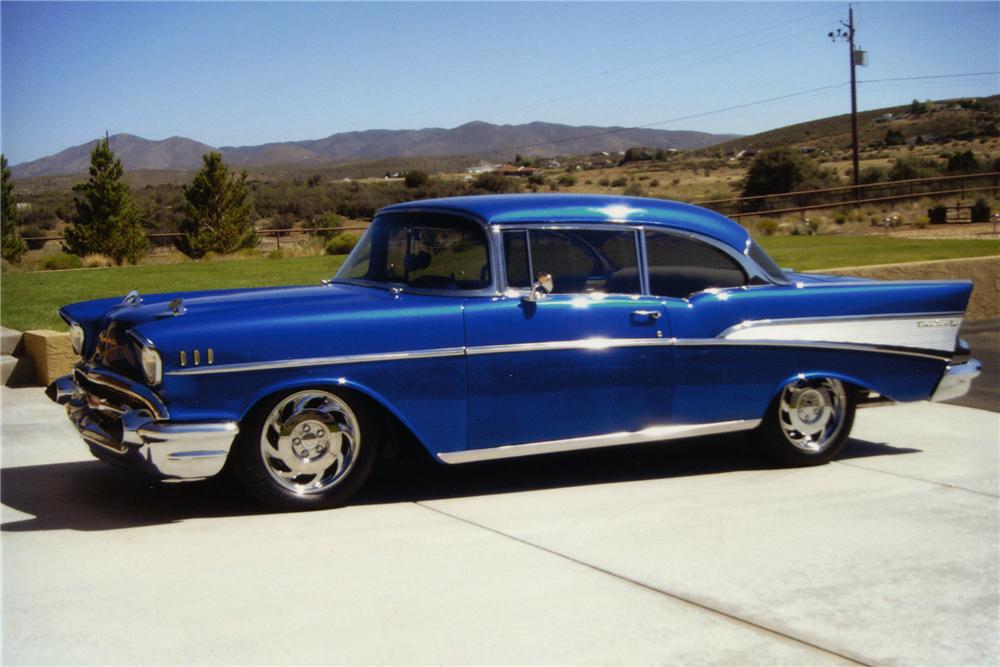 1957 CHEVROLET BEL AIR CUSTOM 2 DOOR HARDTOP