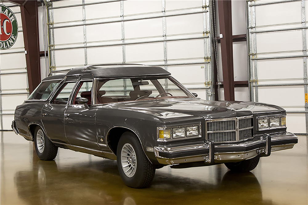 1975 PONTIAC GRAND SAFARI WAGON 