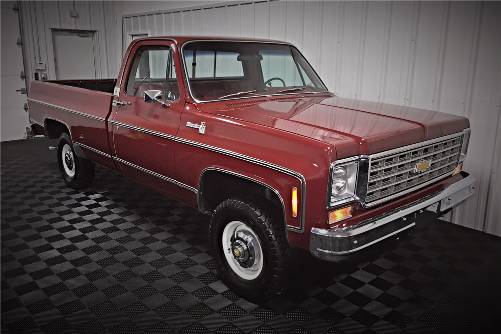 1975 CHEVROLET SILVERADO 4X4 PICKUP