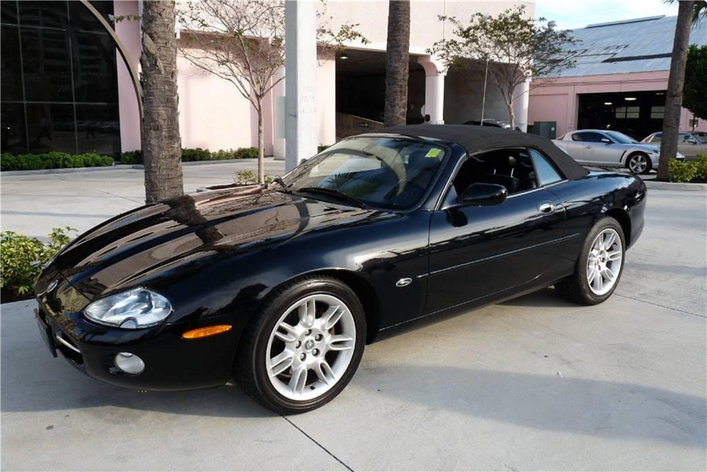 2001 JAGUAR XK8 CONVERTIBLE