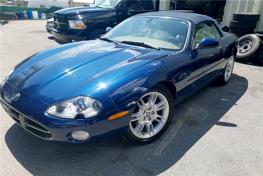 2002 JAGUAR XK8 CONVERTIBLE