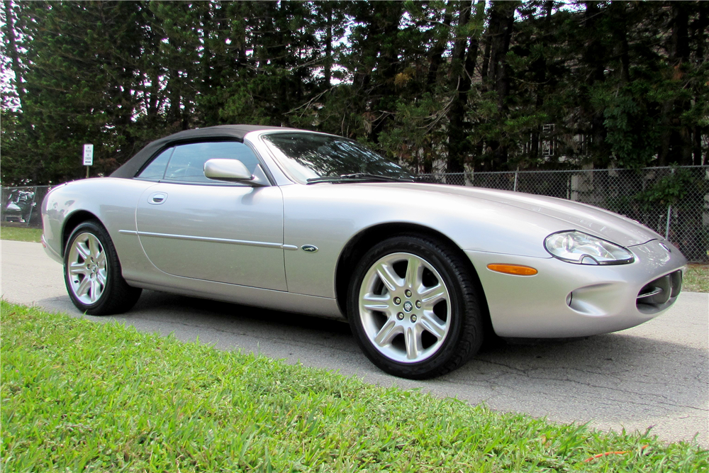 2000 JAGUAR XK8 CONVERTIBLE