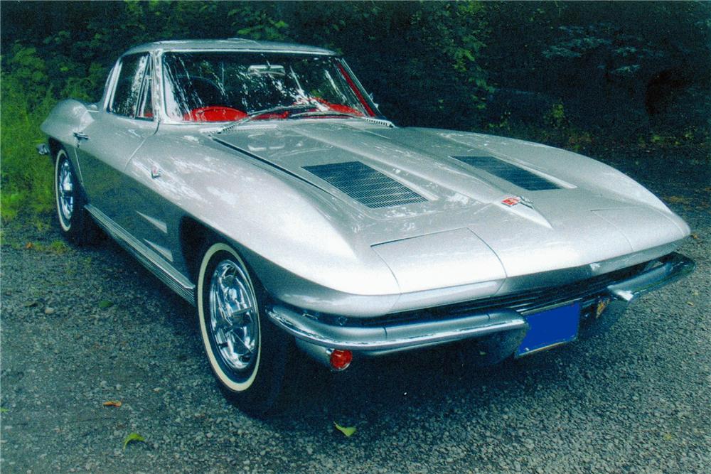 1963 CHEVROLET CORVETTE SPLIT WINDOW COUPE