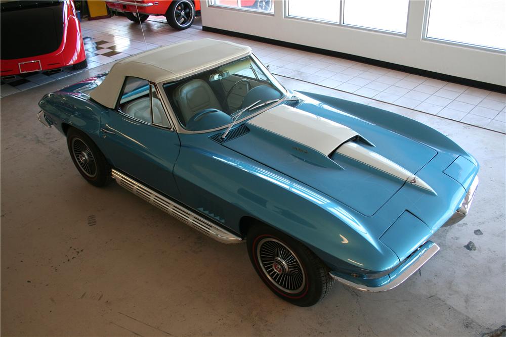 1967 CHEVROLET CORVETTE CONVERTIBLE