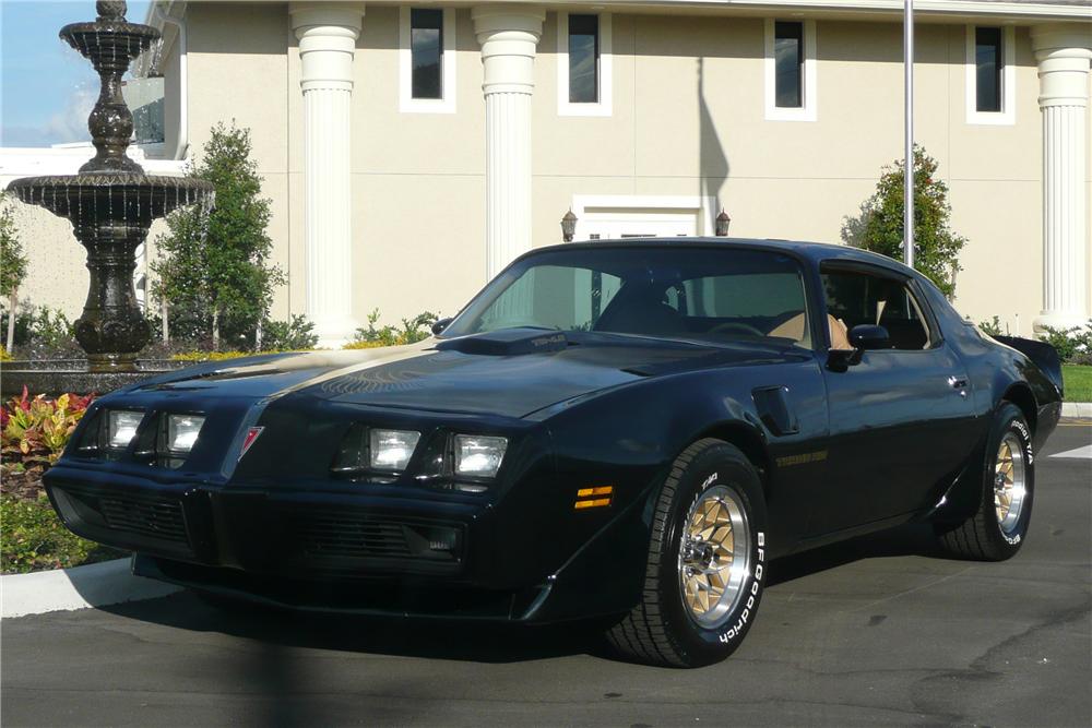 1981 PONTIAC FIREBIRD TRANS AM 2 DOOR COUPE