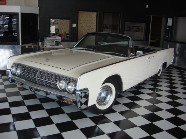 1962 LINCOLN CONTINENTAL CONVERTIBLE